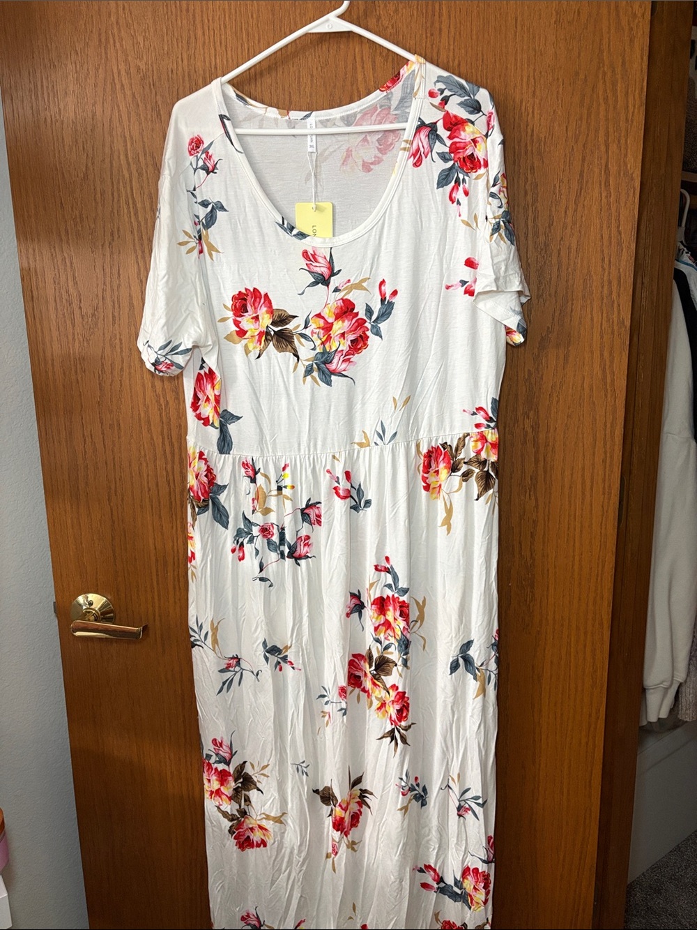 White Floral Maxi Dress with Pockets